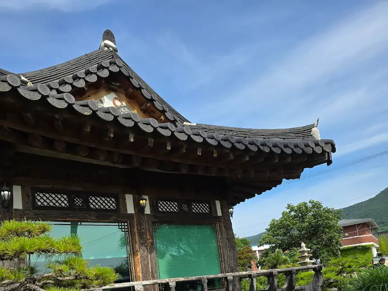 꽃자리 외부 모습