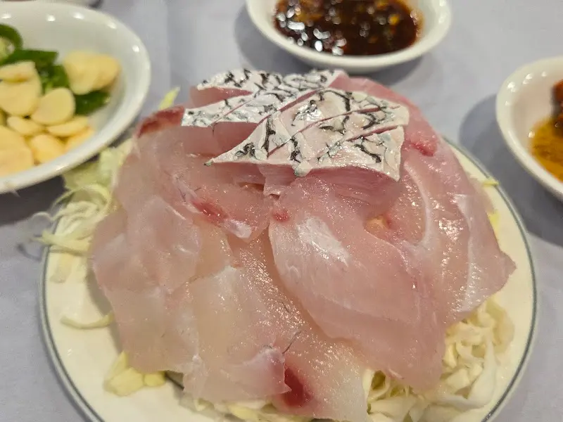 탐스러운 민어회