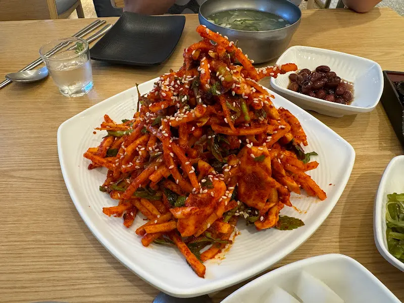 무침회 한 상 차림