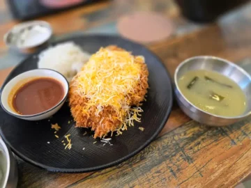 빛축제 데이트 후 혼밥으로 완벽한 마무리, 태안 파파스테으크에서 맛보는 인생 돈까스 맛집