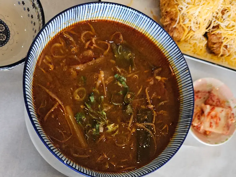 육개장과 돈까스