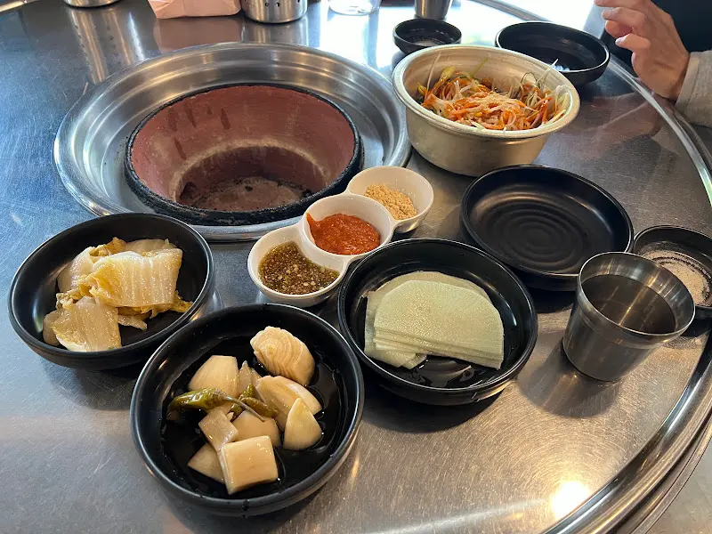 기본으로 제공되는 반찬들