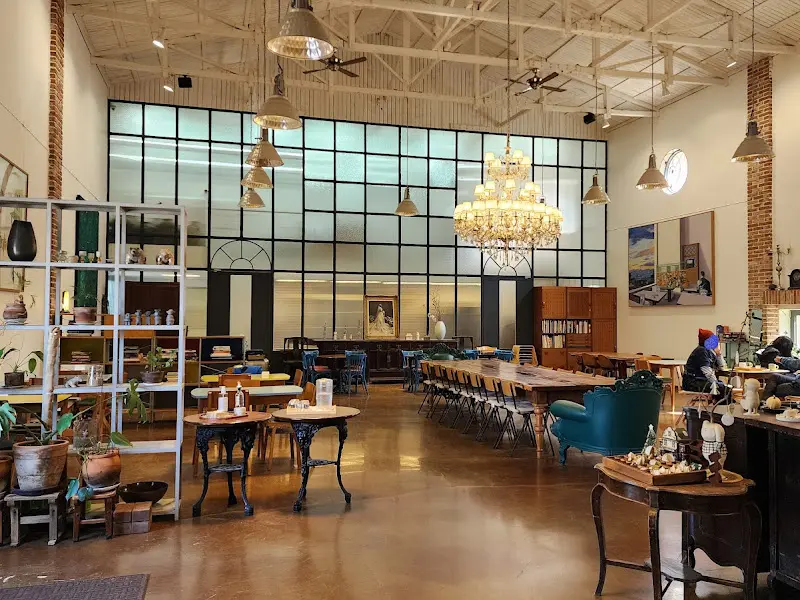 넓고 개방감 있는 G340 내부