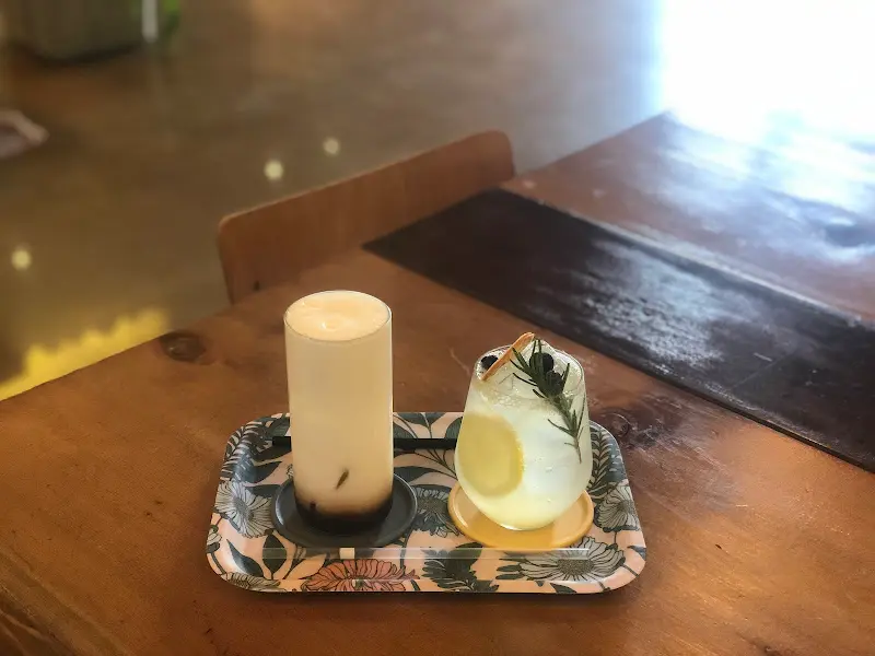 부여밤라떼와 백화향 에이드