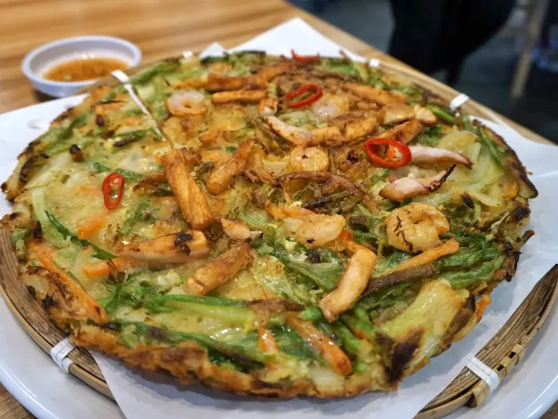 해물이 듬뿍 들어간 해물파전