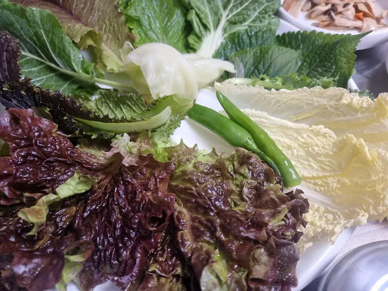 신선한 쌈 채소