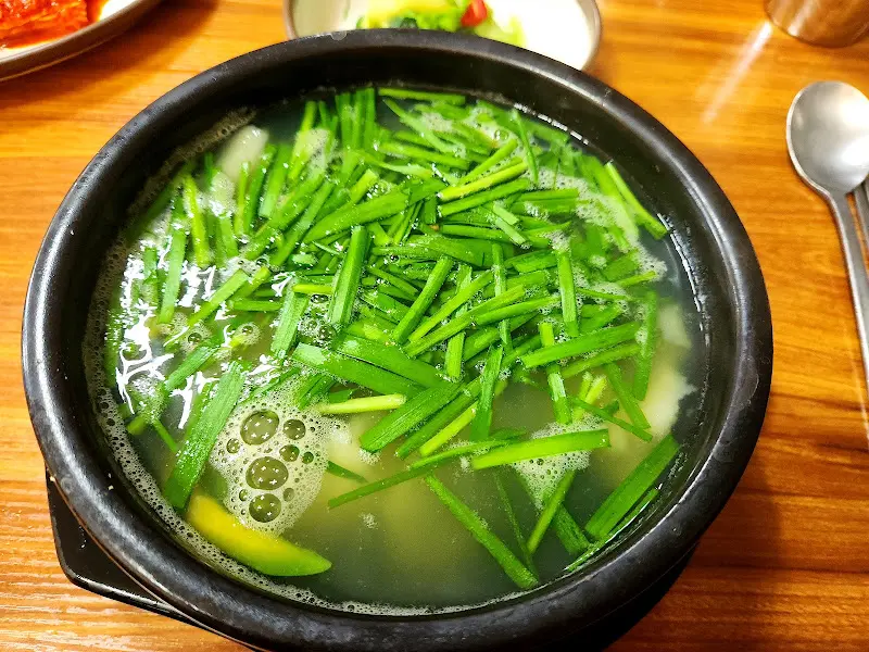 다슬기탕 근접샷