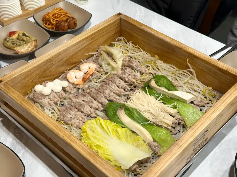 편백찜과 샐러드바