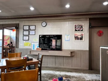 추억을 되살리는 황간 짜장면 맛집, 덕승관에서 맛보는 특별한 유니짜장 향수