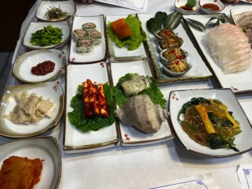 강진 맛집 기행, 청자한정식에서 맛보는 남도의 풍요로운 풍미