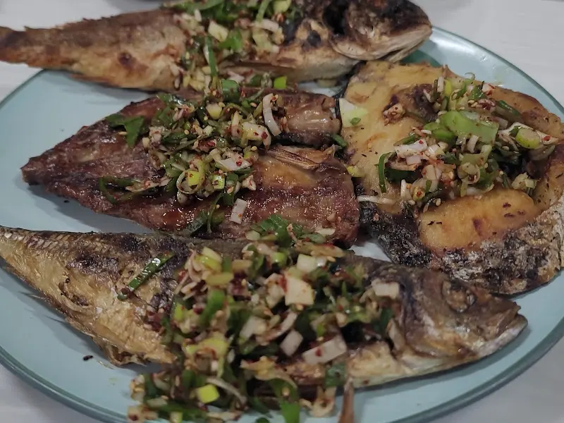 푸짐한 생선구이 한 상차림