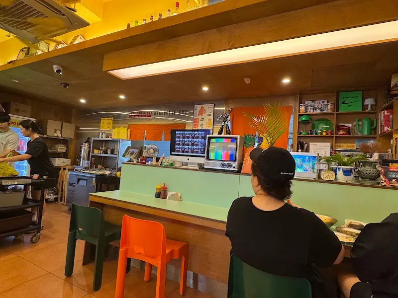 히포히포 내부 카운터석