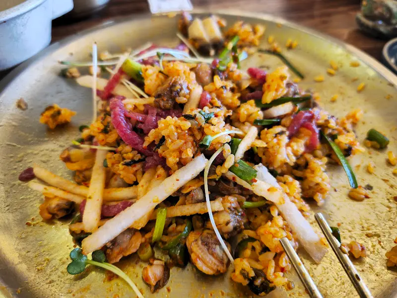 육회꼬막비빔밥