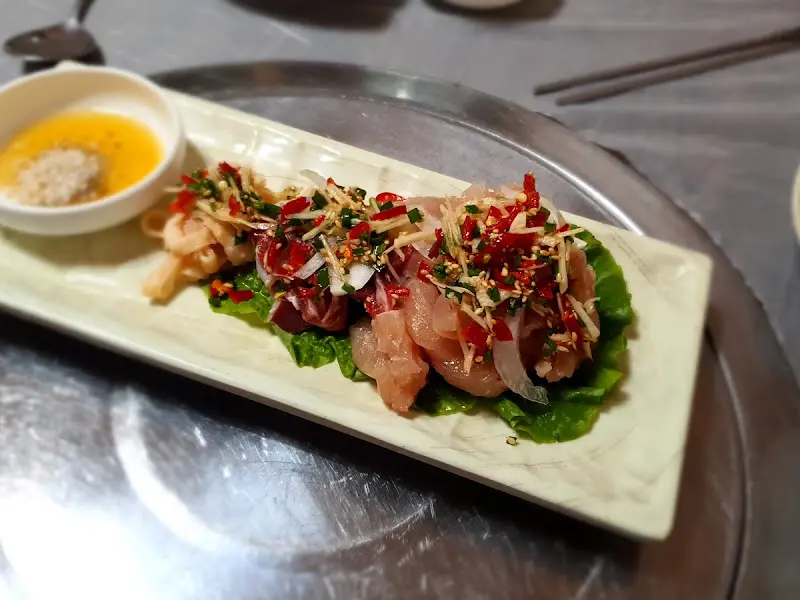 산닭구이 한 상 차림