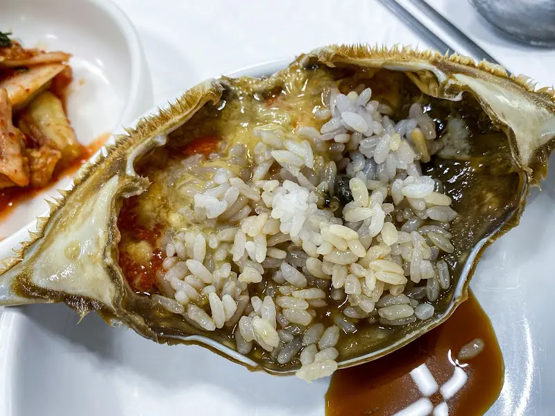 게딱지 비빔밥 근접샷