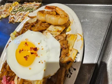 눈 오는 날, 용산에서 찾은 오코노미야끼 인생 맛집 죠죠! 여기 진짜 레전드다…