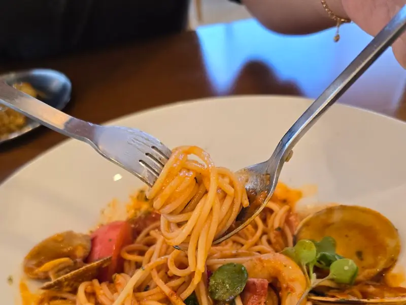 씨푸드 토마토 파스타