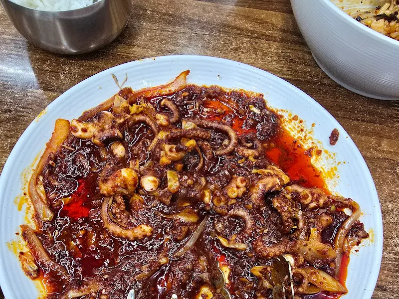 보기만 해도 군침이 도는 쭈꾸미 볶음