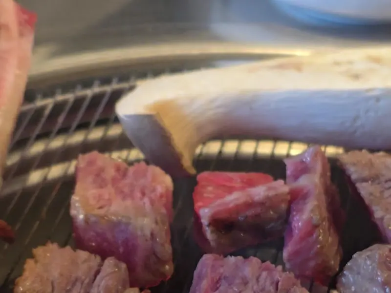 고기 굽는 모습