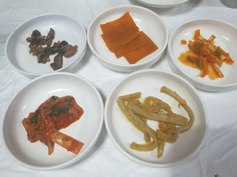 50년 할머니집 실내