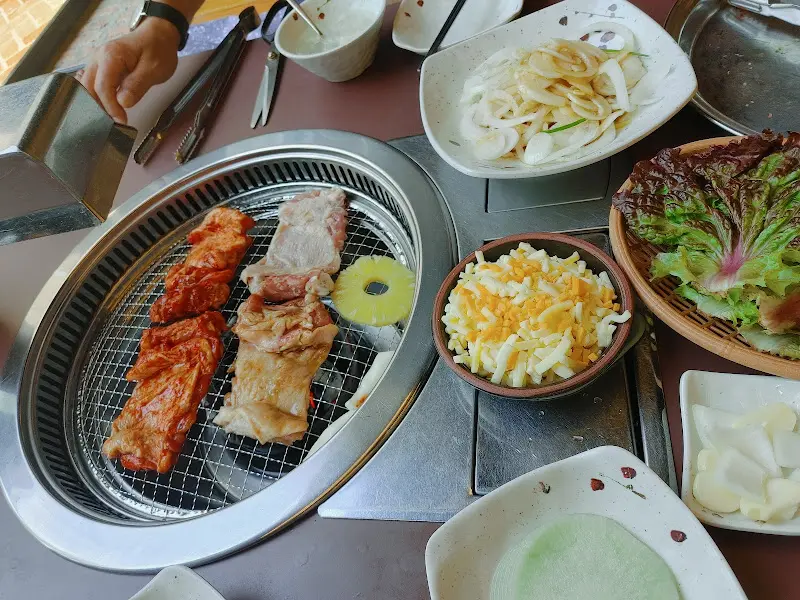 숯불닭갈비 한 상 차림