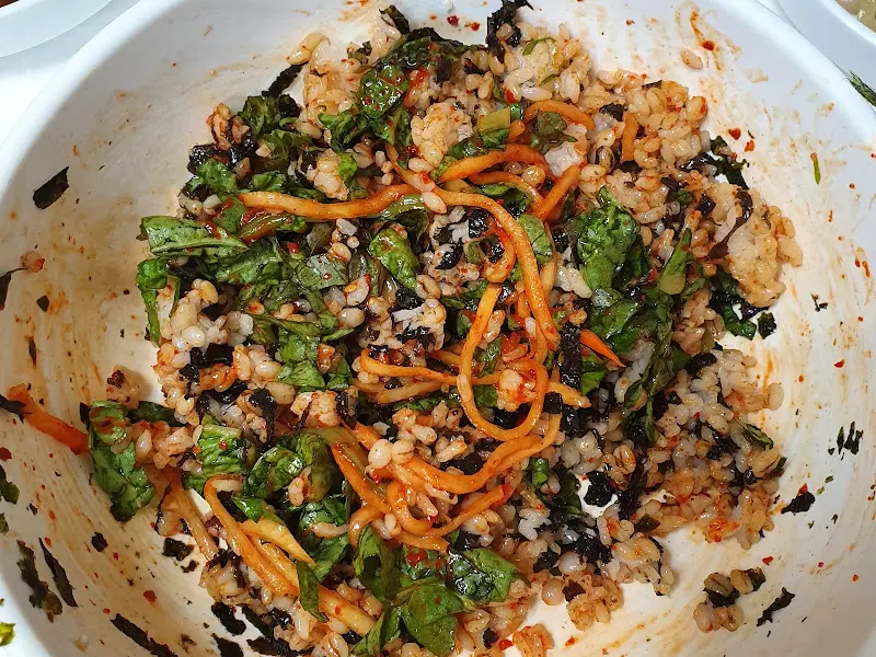 맛깔스러운 비빔밥