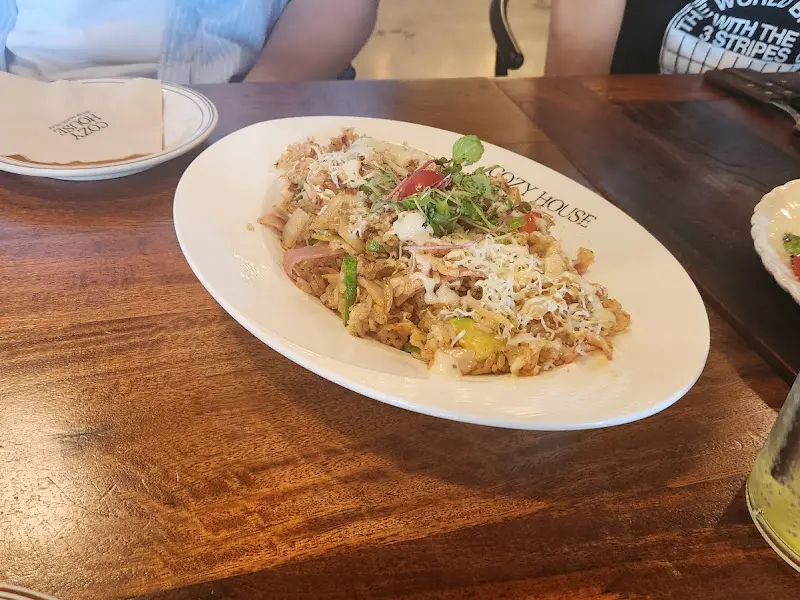 스테이크 필라프 근접 샷