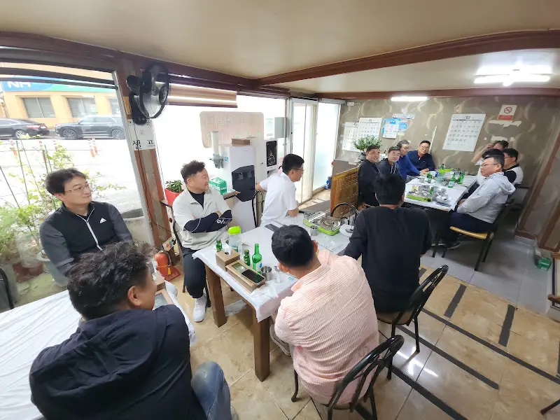 물레식당 내부 모습