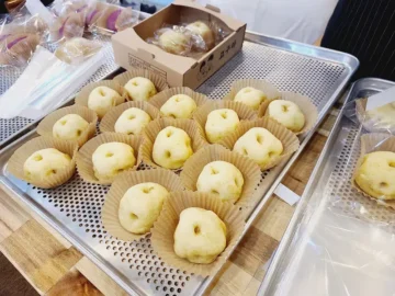 혼자 떠난 영월 여행, 꽃차죽에서 맛보는 이색 감자빵 맛집 탐험기