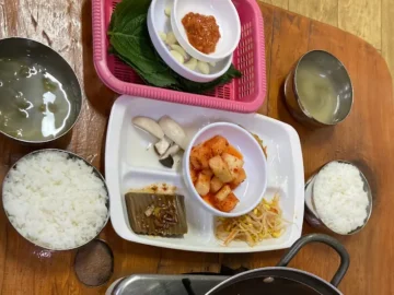 캠퍼스의 추억이 녹아든, 부산대 앞 대길고추불고기에서 맛보는 향긋한 불향의 향연