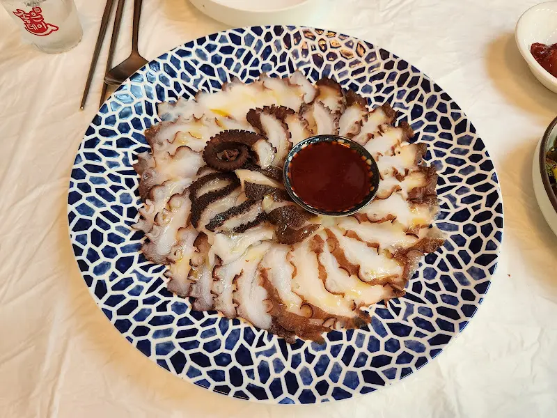 신선한 문어숙회