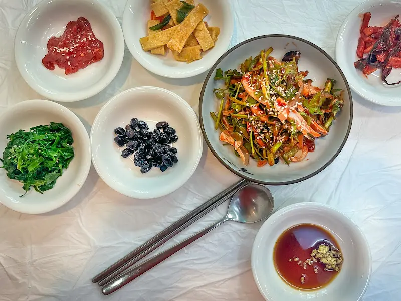 깔끔한 반찬 구성