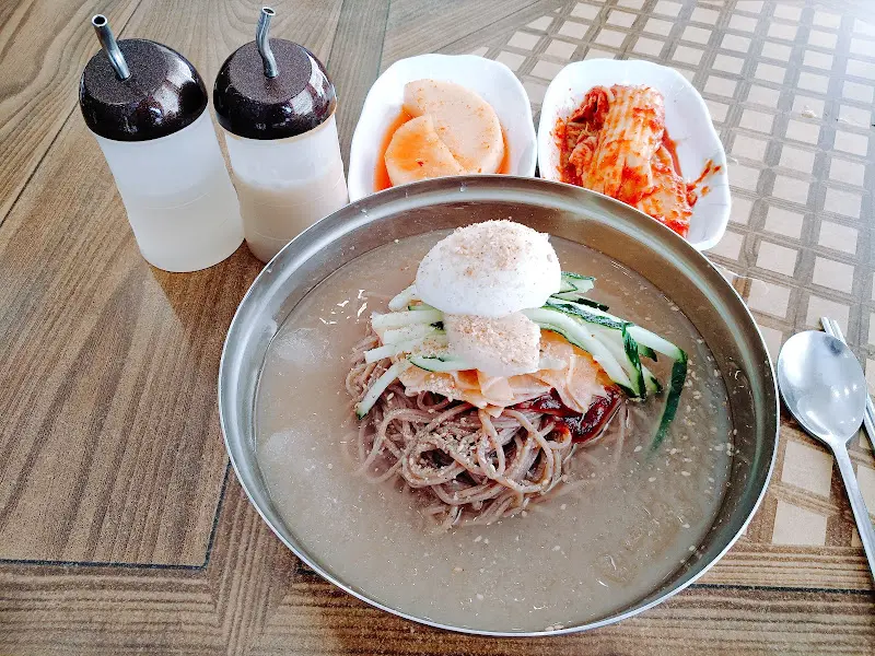 장수촌 설렁탕 내부