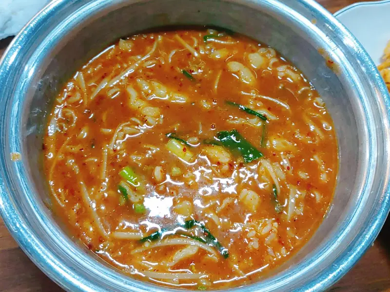 걸쭉한 어죽 클로즈업