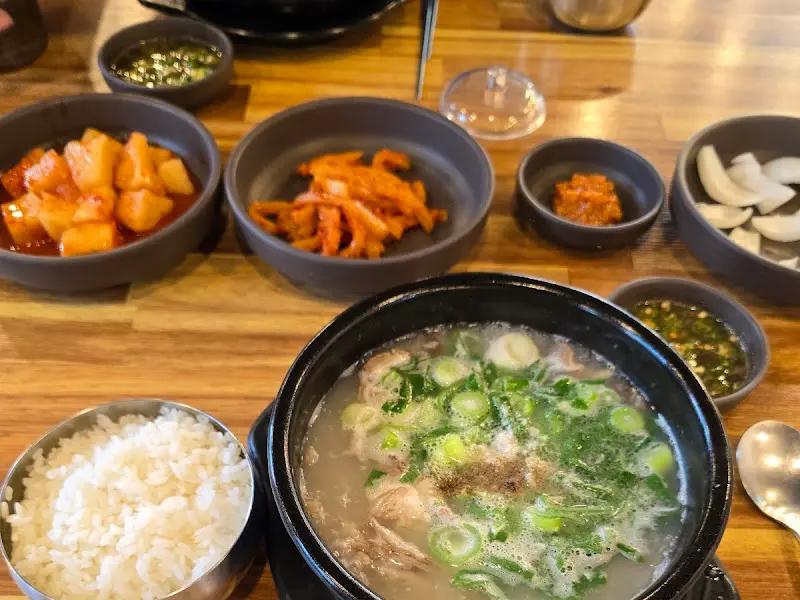 소머리국밥 전체 상차림