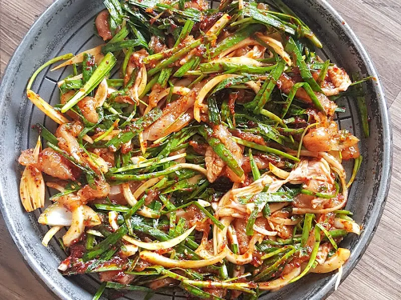 신선한 닭가슴살 육회