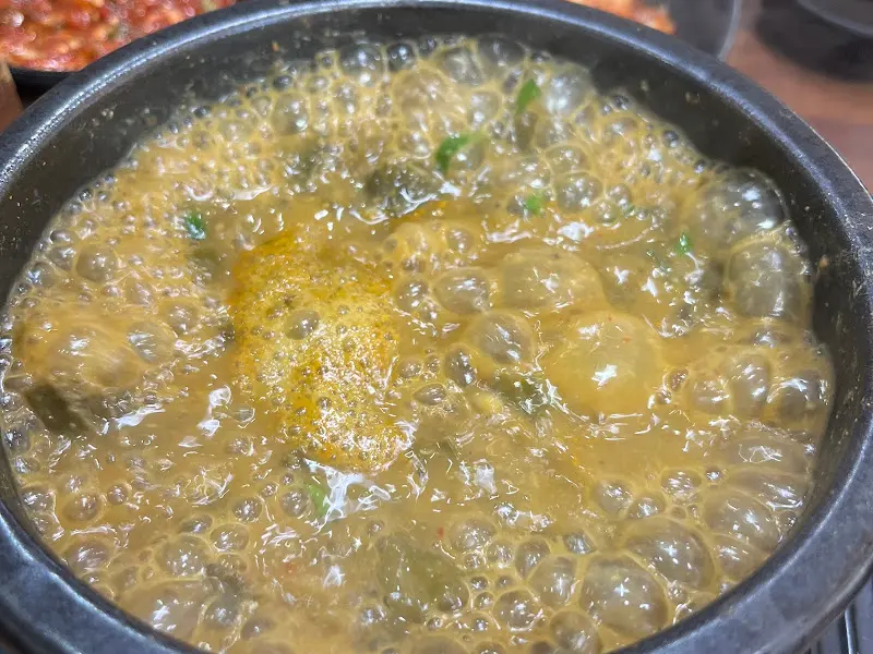 보글보글 끓는 추어탕