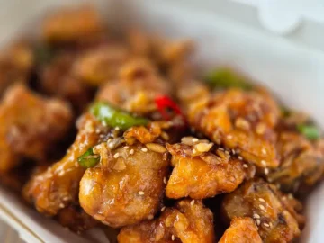 단군신화도 포기할 맛, 의성 마늘의 과학적 마법이 깃든 김성구의성마늘치킨 – 지역 맛집 탐험기