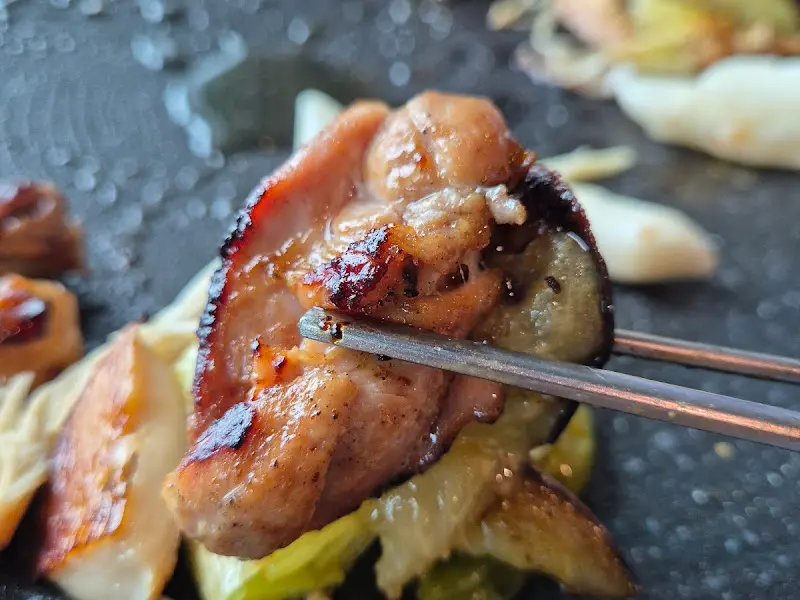 잘 구워진 닭갈비