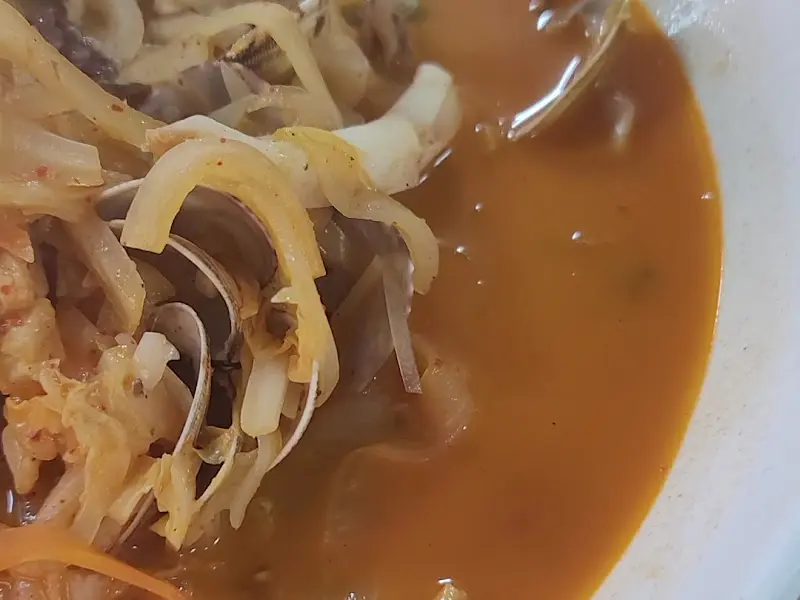 필짬뽕 짬뽕 내용물