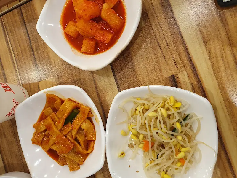 깔끔하게 비워진 냄비