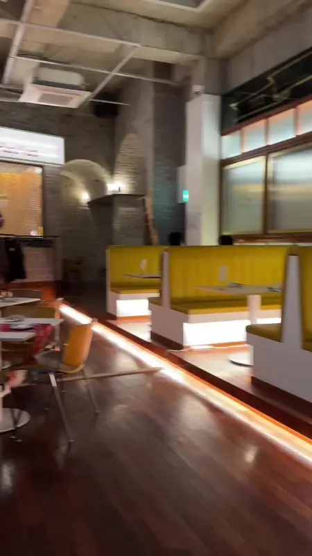 델리카트슨 한남 내부