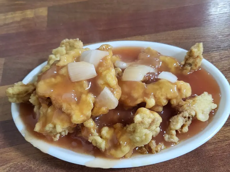 접시에 담긴 탕수육