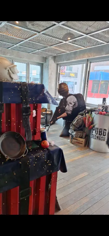 샤브인서울 합정점의 인테리어