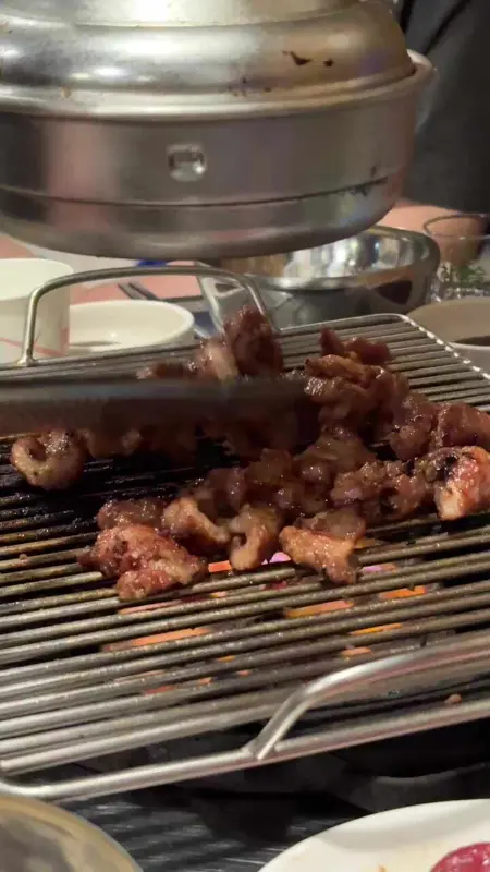 숯불 위에서 익어가는 오도독살