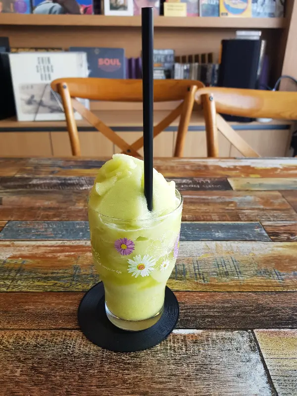 카페 멜론의 시그니처 멜론주스