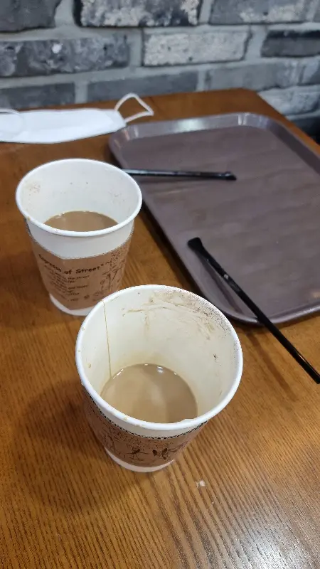 테이크 아웃 컵 사진