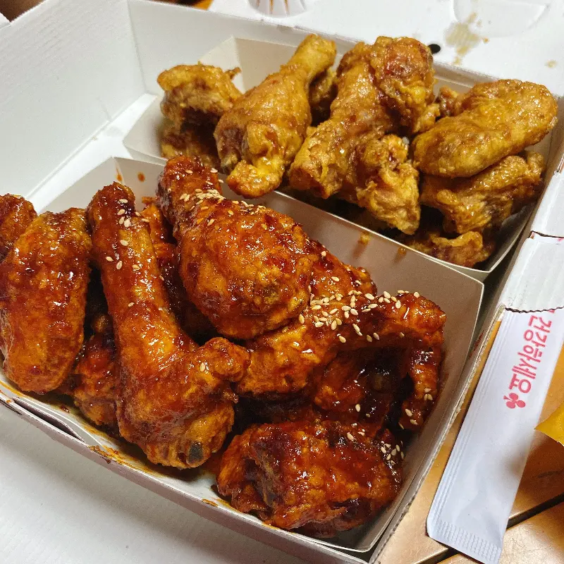 윤기 자르르 흐르는 치킨