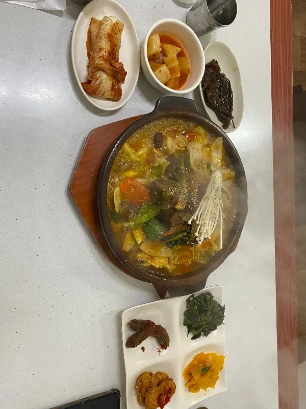 갈비탕과 깍두기