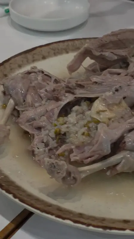 먹음직스러운 닭백숙